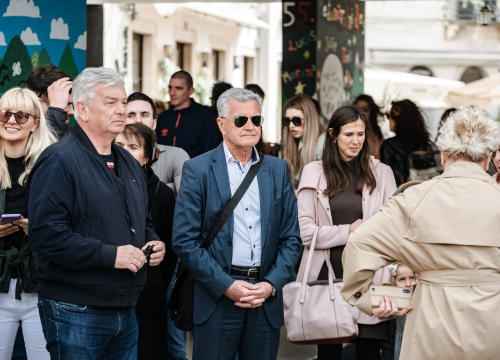 Fotografija 26 - Uskrsni doručak i ove godine privukao brojne Šibenčane, fritaja 'planula' u nekoliko minuta