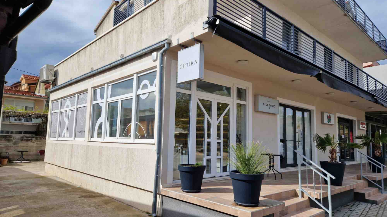 Posjetite Optiku Ercegović u Vodicama i zablistajte s novim naočalama!