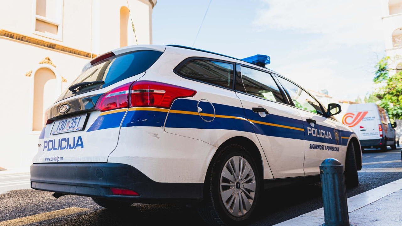 Lopov iz kampa u Tisnom ukrao više komada bijele tehnike i posuđa