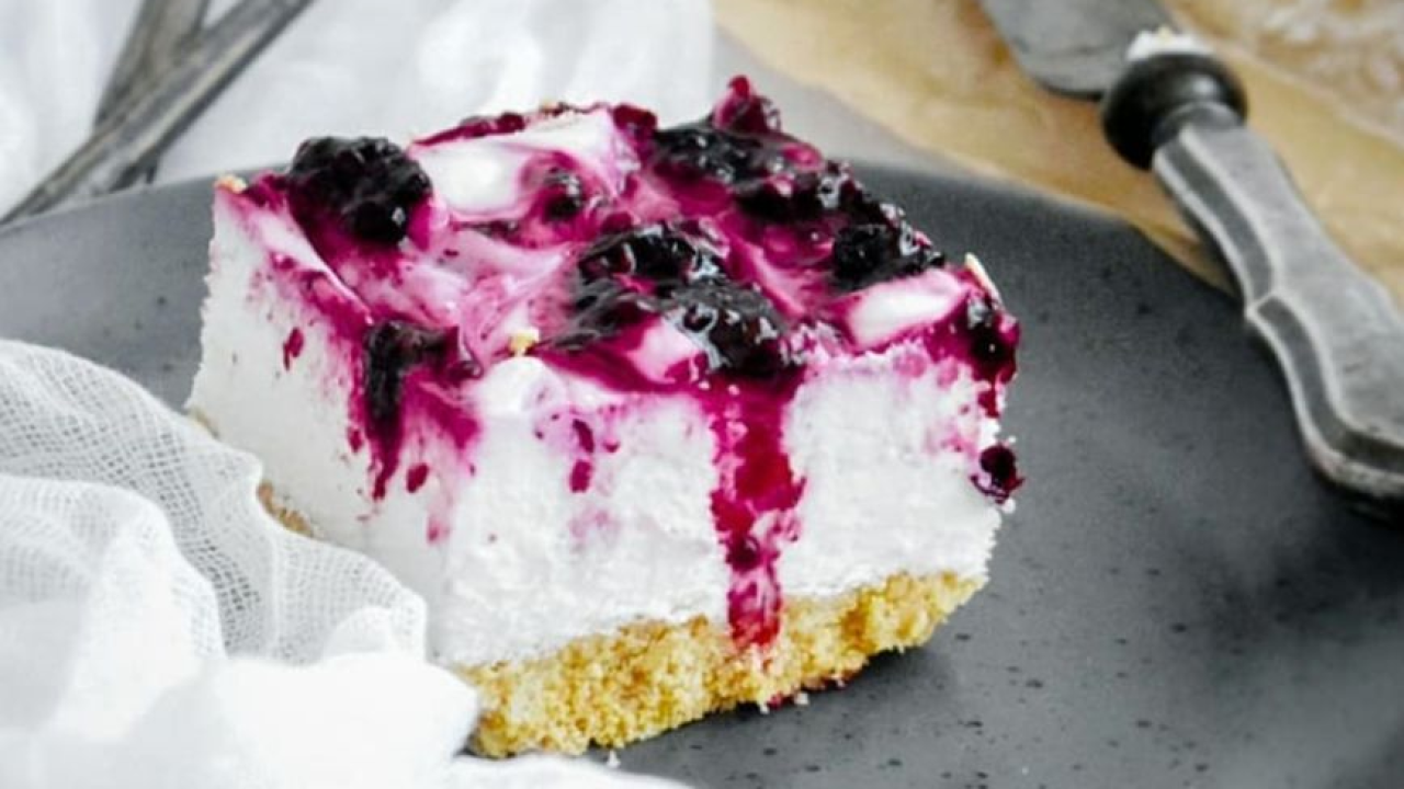 Brzi cheesecake bez pečenja s laganom i tako osvježavajućom kremom