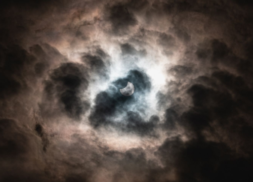 Danas je potpuna pomrčina Sunca. Iz Hrvatske je možete vidjeti u prijenosu NASA-e