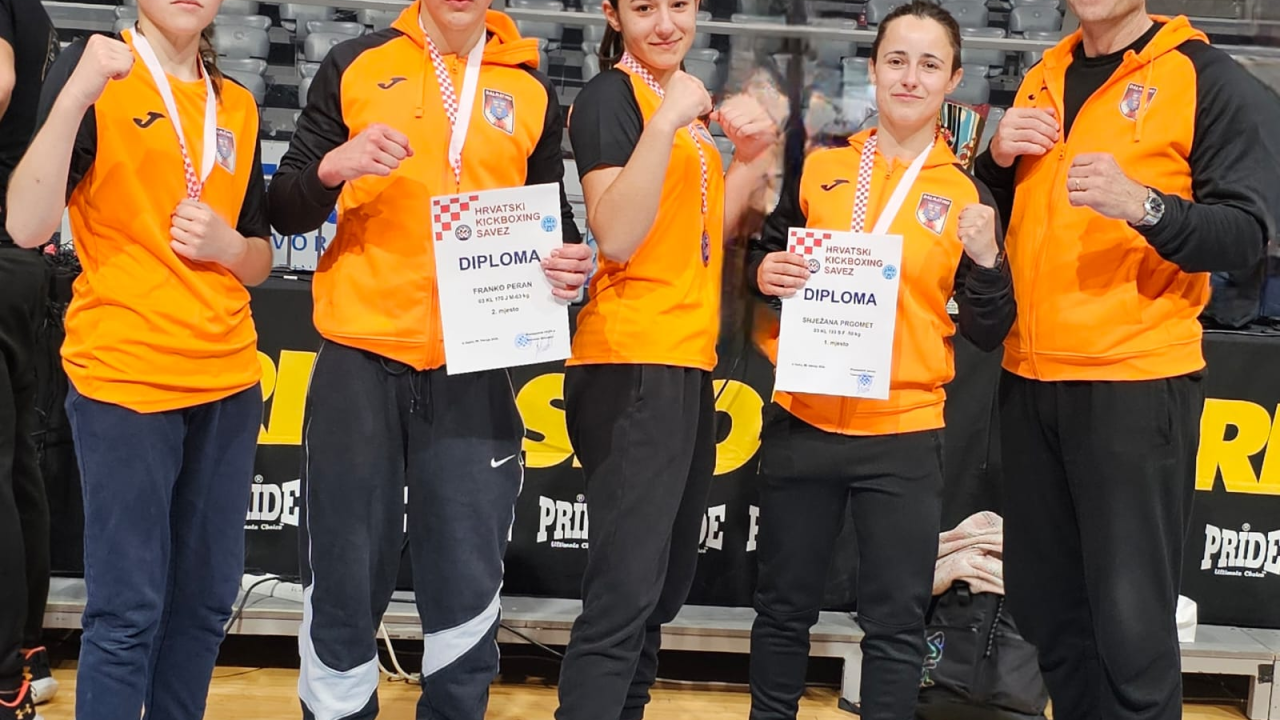 Borci Kickboxing kluba Dalmatino na prvenstvu Hrvatske u kick lightu osvojili zlato i tri srebra