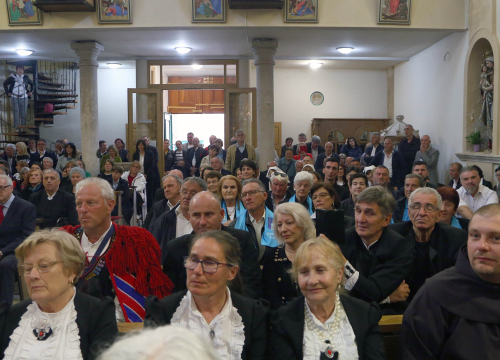 Fotografija 6 - Smotra crkvenog pučkog pjevanja održana u Vodicama