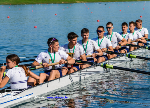Fotografija 2 - Veslačima Krke na jakoj međunarodnoj regati u Zagrebu zlato, srebro i tri bronce