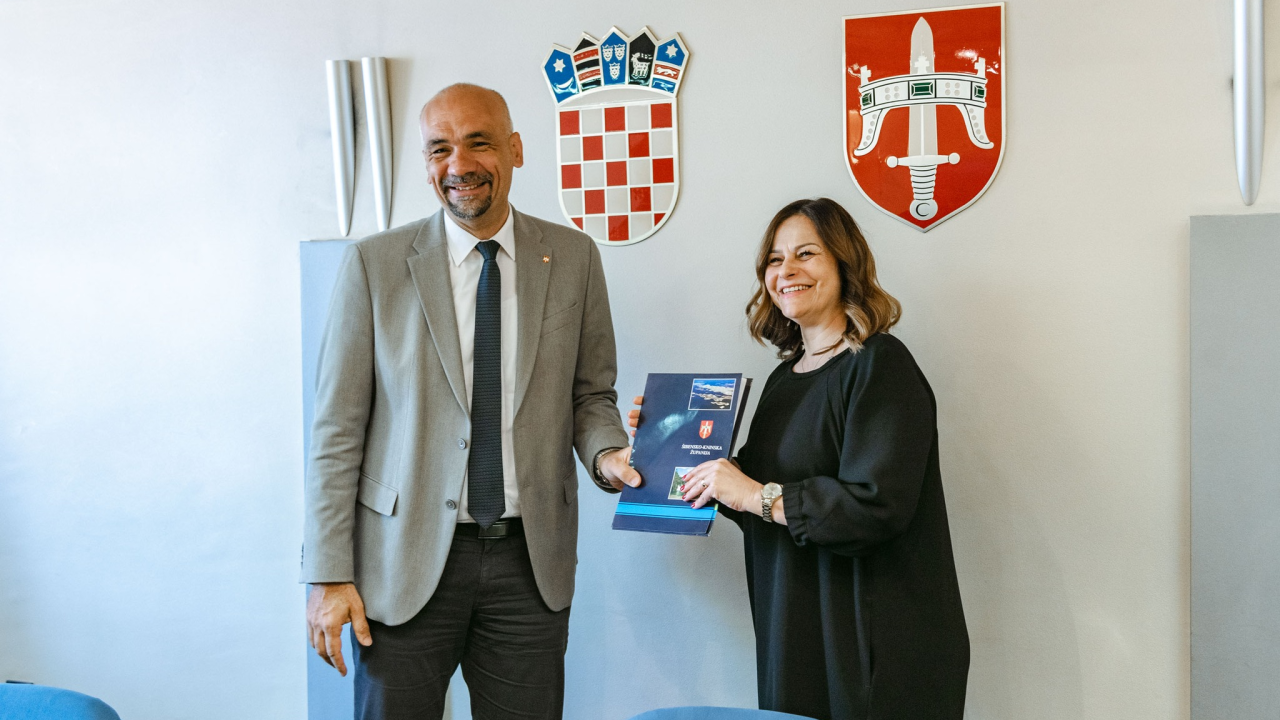 Potpisani ugovori za sufinanciranje lučke infrastrukture u Murteru i Tribunju