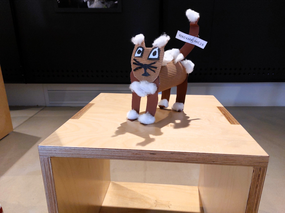 Na Zlarinu otvorena izložba likovnih i literarnih radova s natječaja Mačke