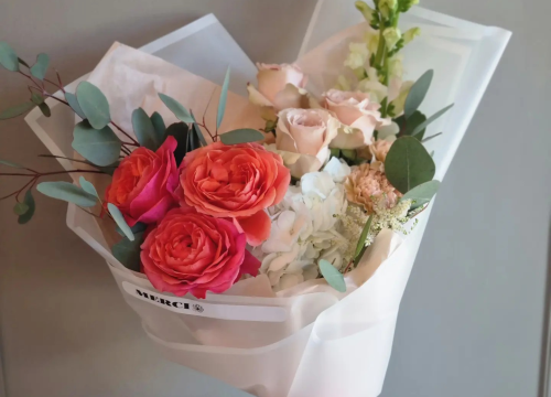 Fotografija 22 - Merci flower&gift shop nudi najljepše cvjetne bukete i asortiman poklona!