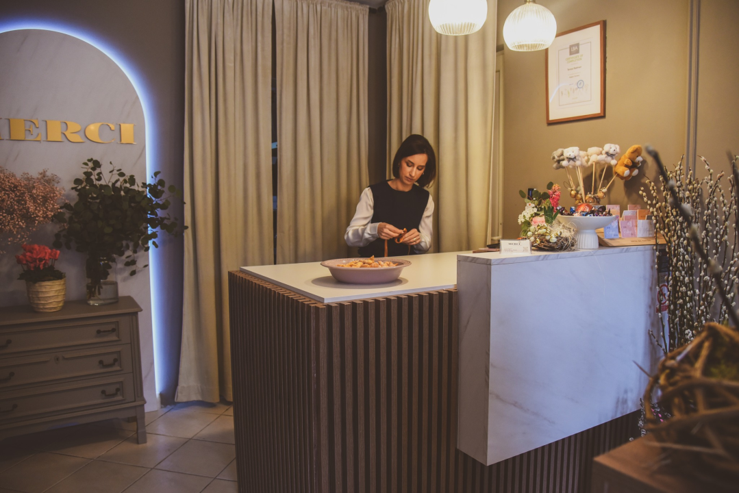 Merci flower&gift shop nudi najljepše cvjetne bukete i asortiman poklona!