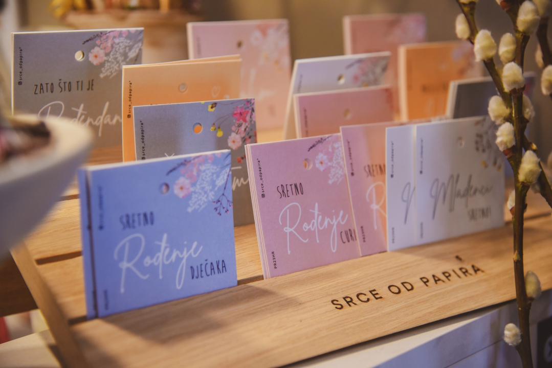 Merci flower&gift shop nudi najljepše cvjetne bukete i asortiman poklona!