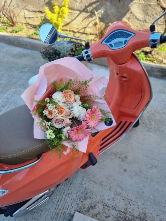 Merci flower&gift shop nudi najljepše cvjetne bukete i asortiman poklona!