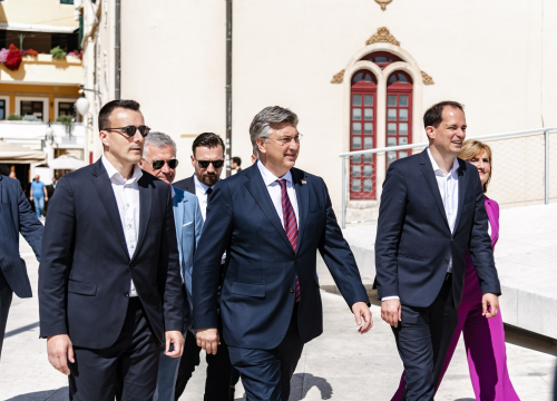 Fotografija 21 - Plenković u Šibeniku: 'Uvjeren sam da će 9. izborna jedinica dati najveći obol ukupnoj pobjedi HDZ-a'