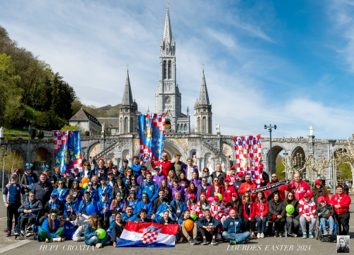 Fotografija 2 - Učenici Centra Šubićevac na hodočašću u Lourdesu: 'Osmijeh na njihovim licima najveća je nagrada'