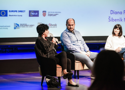 Fotografija 10 - Na radionici 'Dalmatinski đir, europska priča' u Arsenu mladi se pripremali za EU izbore