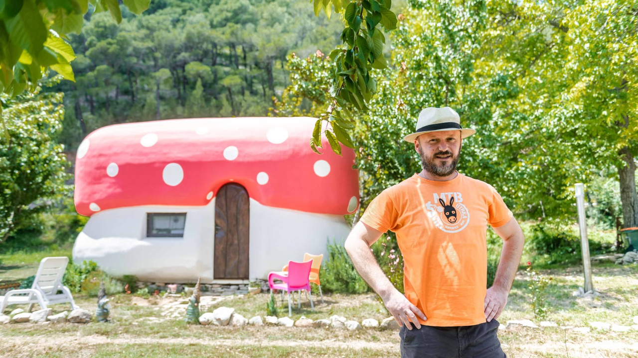 Florijan je ekipu Večere za 5 ugostio u svojim gljivama u Rupama, na jelovniku teletina