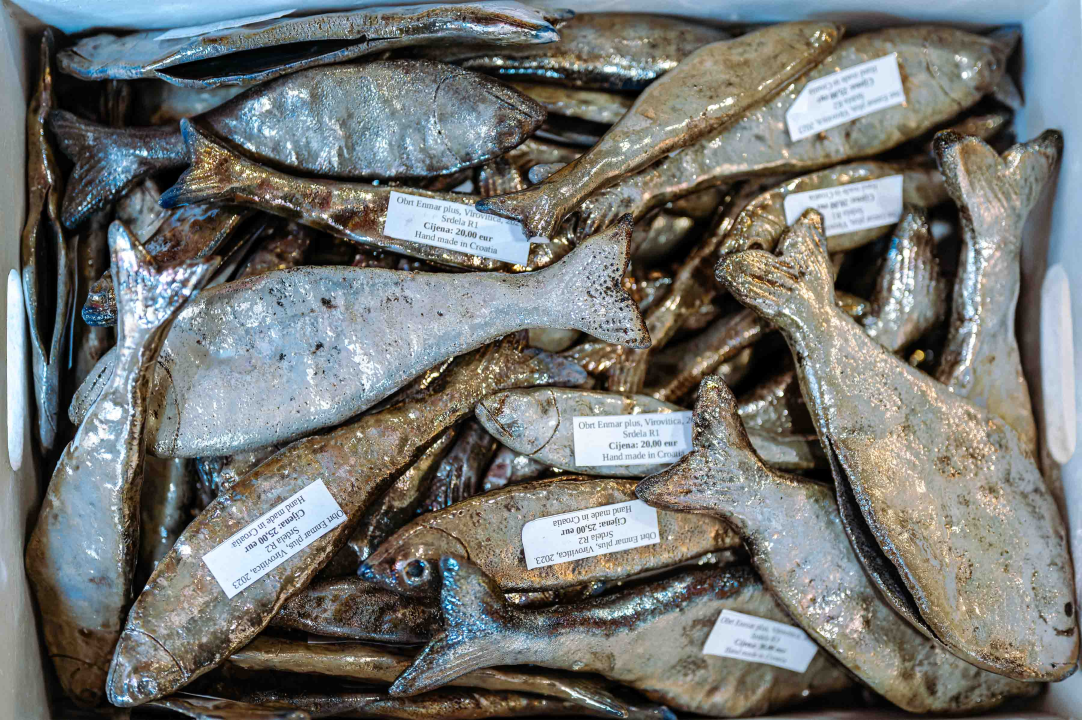 Unikatnim slikama i skulpturama iz Galerije Juraj Dalmatinac uljepšajte svoje interijere