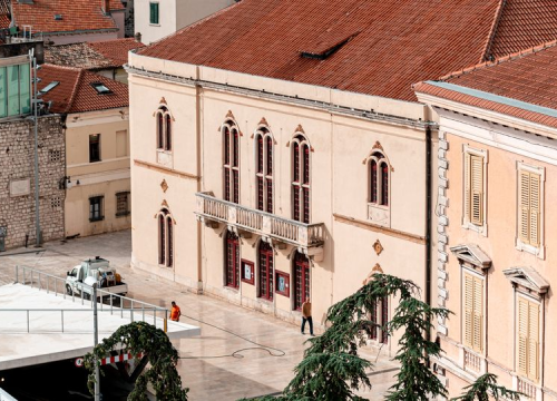 U šibenskom kazalištu pogledajte predstavu 'Privatni životi' i poslušajte Opéru français