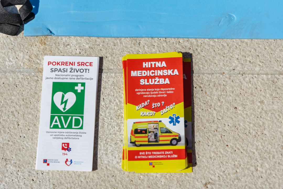 Nacionalni dan hitne službe: Na Poljani prikazali kako se obavlja rana defibrilacija