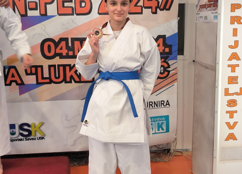 Fotografija 3 - Uspješan vikend za Karate klub "Šibenik" u Bihaću: Vratili se kući s deset medalja