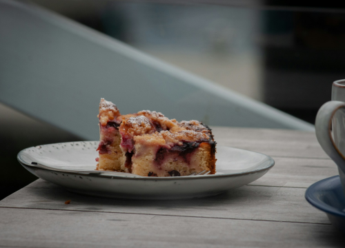 Recept za brzi biskvit s trešnjama koji nikome nikad nije propao