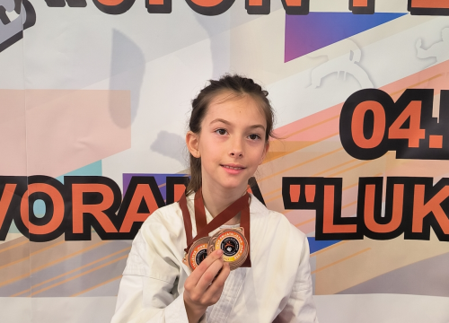 Fotografija 13 - Uspješan vikend za Karate klub "Šibenik" u Bihaću: Vratili se kući s deset medalja