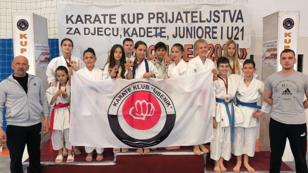 Uspješan vikend za Karate klub "Šibenik" u Bihaću: Vratili se kući s deset medalja