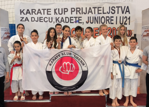 Uspješan vikend za Karate klub "Šibenik" u Bihaću: Vratili se kući s deset medalja