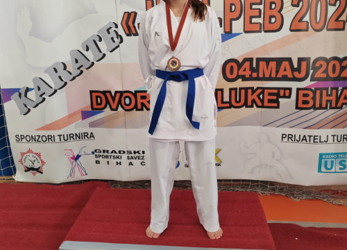 Fotografija 2 - Čak 40 medalja karataša KK Šibenik 1066 na Kupu prijateljstva u Bihaću