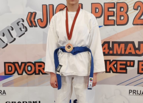Fotografija 7 - Čak 40 medalja karataša KK Šibenik 1066 na Kupu prijateljstva u Bihaću