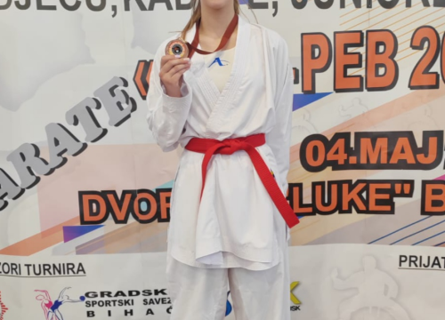 Fotografija 10 - Čak 40 medalja karataša KK Šibenik 1066 na Kupu prijateljstva u Bihaću