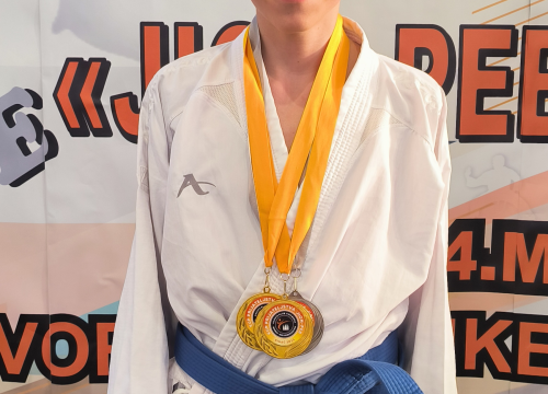 Fotografija 22 - Čak 40 medalja karataša KK Šibenik 1066 na Kupu prijateljstva u Bihaću