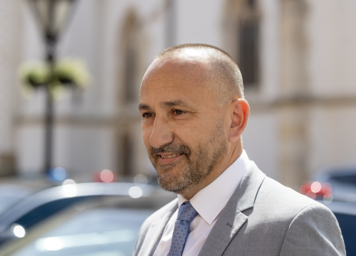 Plenković se sastao s dosadašnjim partnerima u Vladi: Sutra će s manjincima