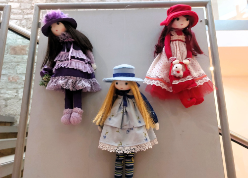 Fotografija 4 - U knjižnici otvorena izložba lutaka Jadranke Svirčić