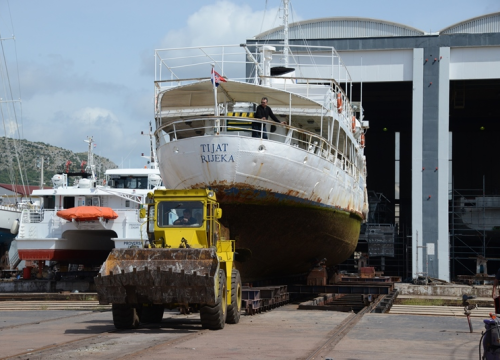 Fotografija 11 - Tijat je na suhom: Počelo čišćenje i snimanje stanja u kojem se nalazi