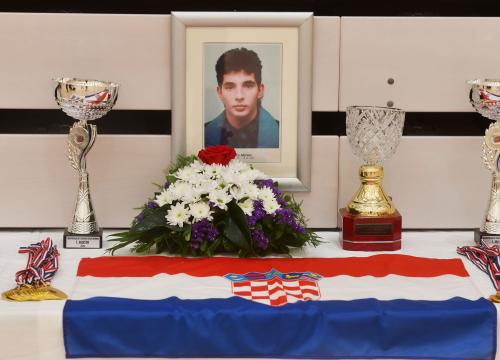 Fotografija 5 - Mlade košarkašice Akademije Anđa Jelavić osvojile turnir u Omišu