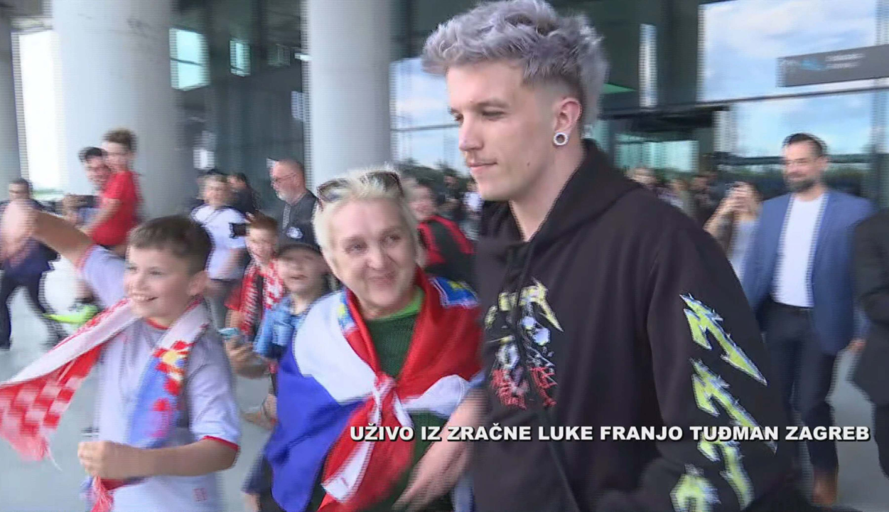 Tisuće ljudi na dočeku 'pobjednika publike': 'Mi smo klinci koji su sve napravili sami'