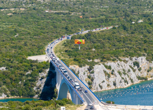 Rekonstrukcija raskrižja kod Zatona gotova u roku, do kraja dana će maknuti semafore