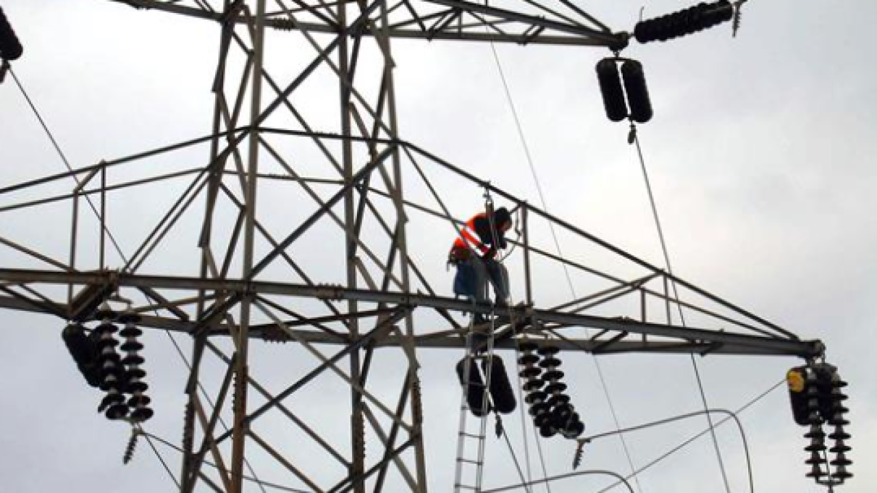 Primali mito radi žurnog rješavanja priključka na elektromrežu