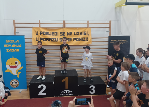 Fotografija 5 - Najmlađi šibenski hrvači uspješni na turniru u Zadru, svih osam osvojilo medalje