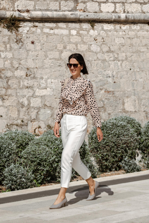 Lijepe dame iz Đira prošetale elegantne komade za svaki dan