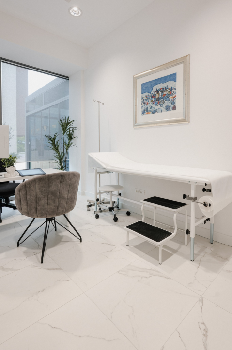 Prof. dr. sc. Krešimir Rotim: Neurokirurgija je danas prešla u SF, a Šibenik je moje poslovno i obiteljsko opredjeljenje