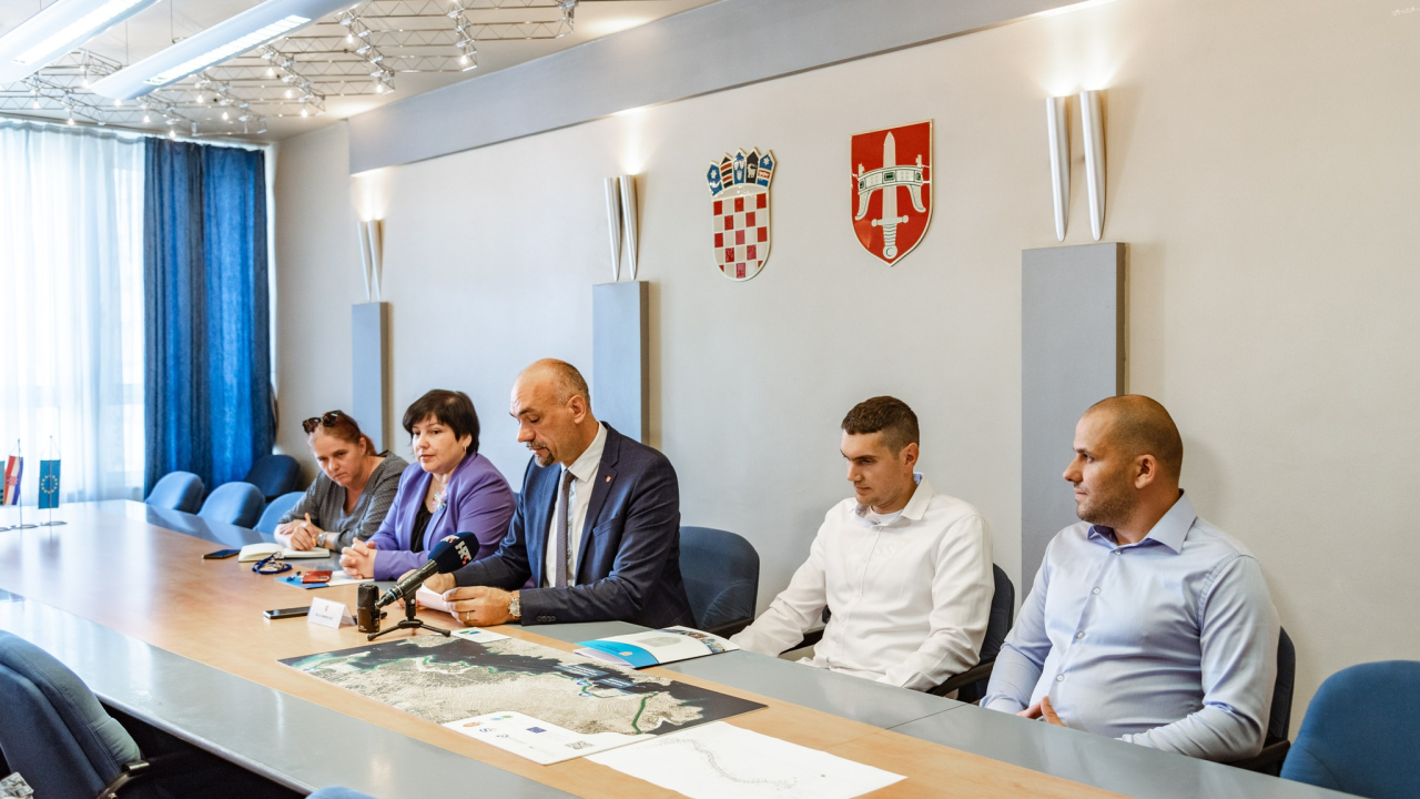 Potpisan ugovor: Županija financira dvosmjernu cestu do Minerske