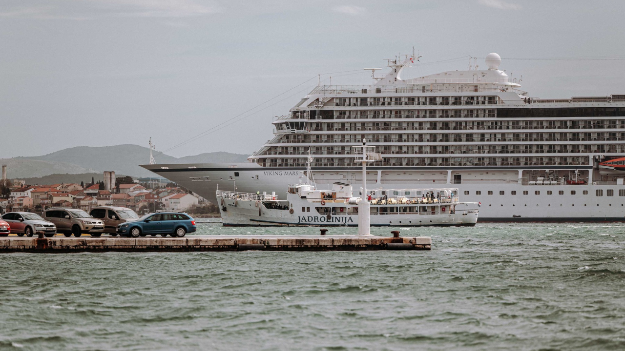 Šibenska luka treća u Hrvatskoj po broju putnika s kruzera, do kraja godine stiže još 70 'grdosija'