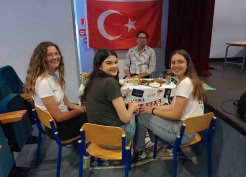 Fotografija 4 - Europa u gostima: Katolička škola ugostila 28 govornika iz 17 europskih država