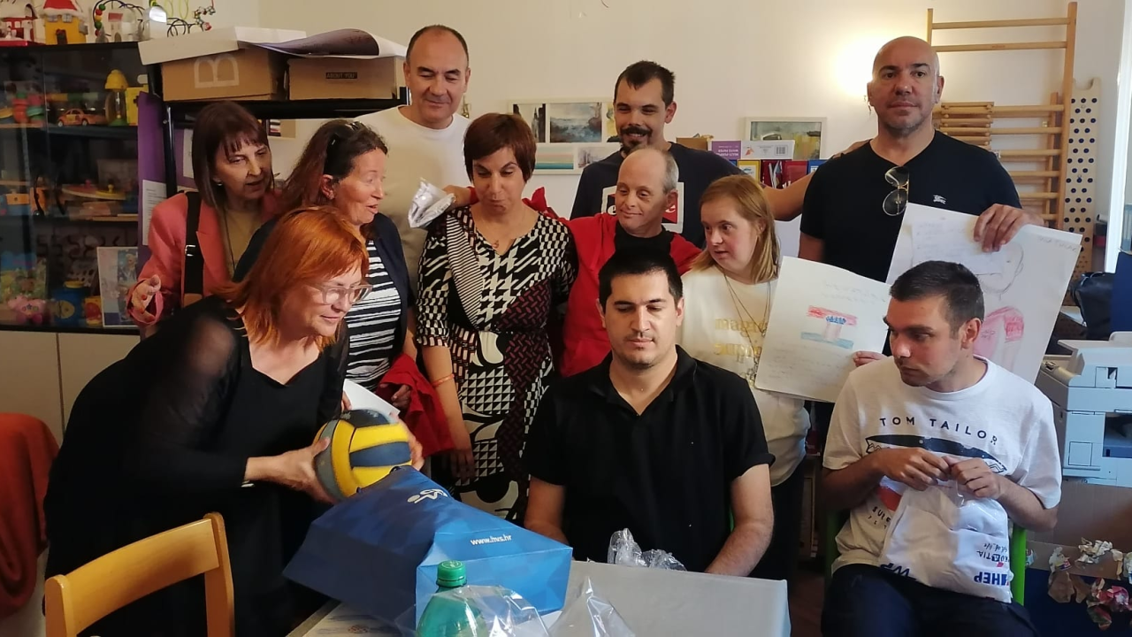 Tucak i Bukić posjetili 'Kamenčiće': 'Veselimo se odlasku na utakmicu za koju ćemo dobiti karte'