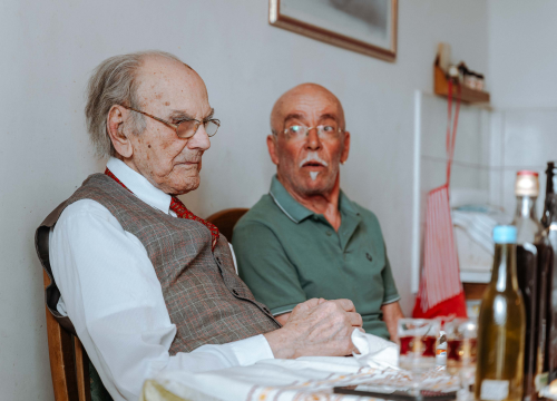 Fotografija 15 - Posljednji zlarinski koraljar proslavio 103. rođendan: ‘Dobra hrana, zdravlje prostate i žene su ključ za dug život’