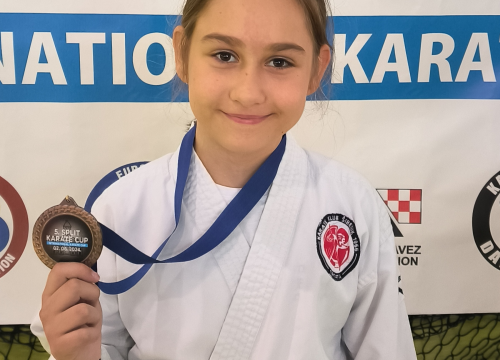 Fotografija 6 - Novi uspjesi Karate kluba 'Šibenik' u Splitu