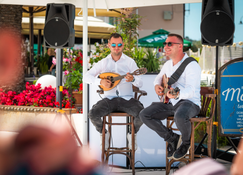 Pogledajte atmosferu jučerašnje marende u Rogoznici!