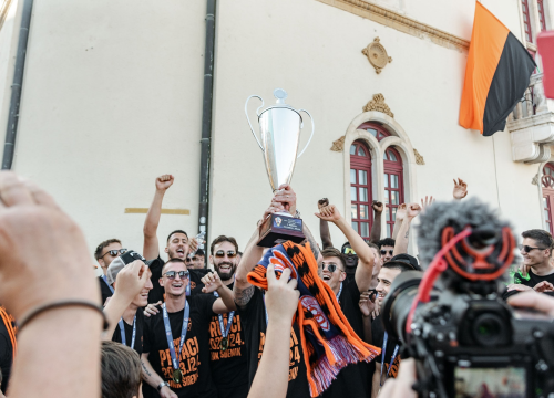 Fotografija 18 - Šibenik dočekao svoje heroje u narančastom: 'Carević ostaje, sezona time završena'