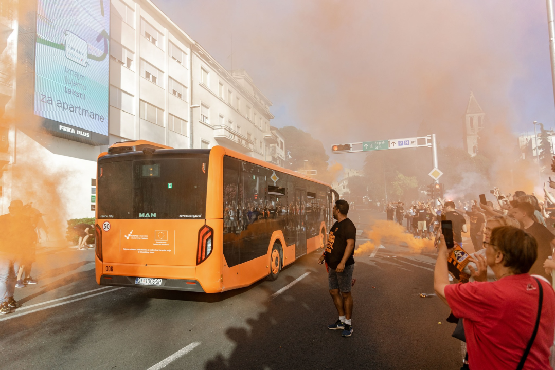 Šibenik dočekao svoje heroje u narančastom: 'Carević ostaje, sezona time završena'
