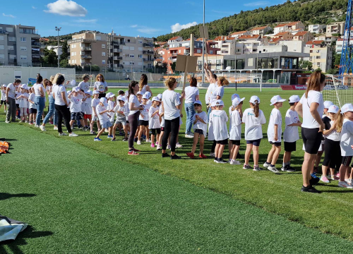 Fotografija 11 - Olimpijada dječjih vrtića na Šubićevcu okupila petstotinjak mališana